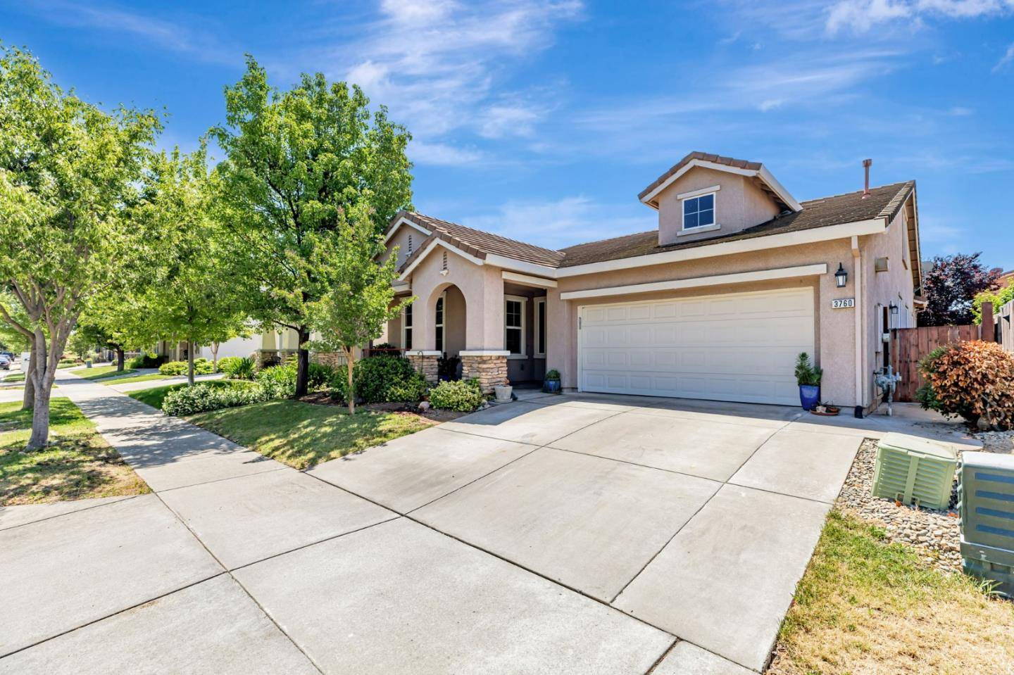 Sacramento, CA 95834,3760 Mirtoon Sea AVE