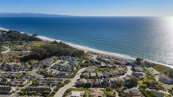 485 Canon Del Sol DR,  Watsonville,  CA 95076