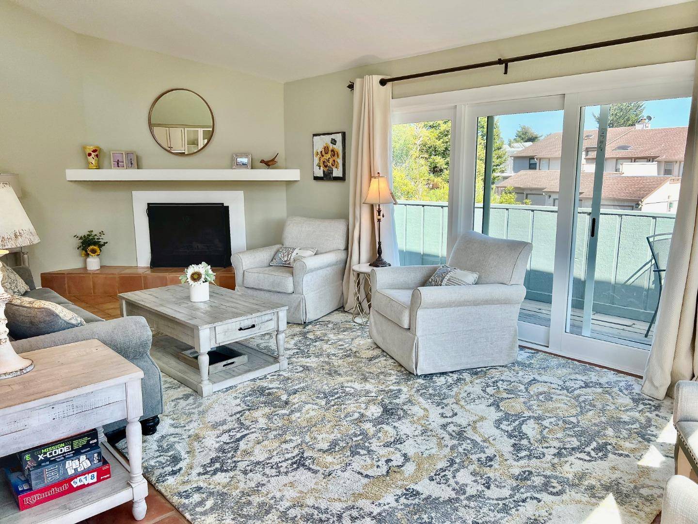 Aptos, CA 95003,166 Hyannis CT