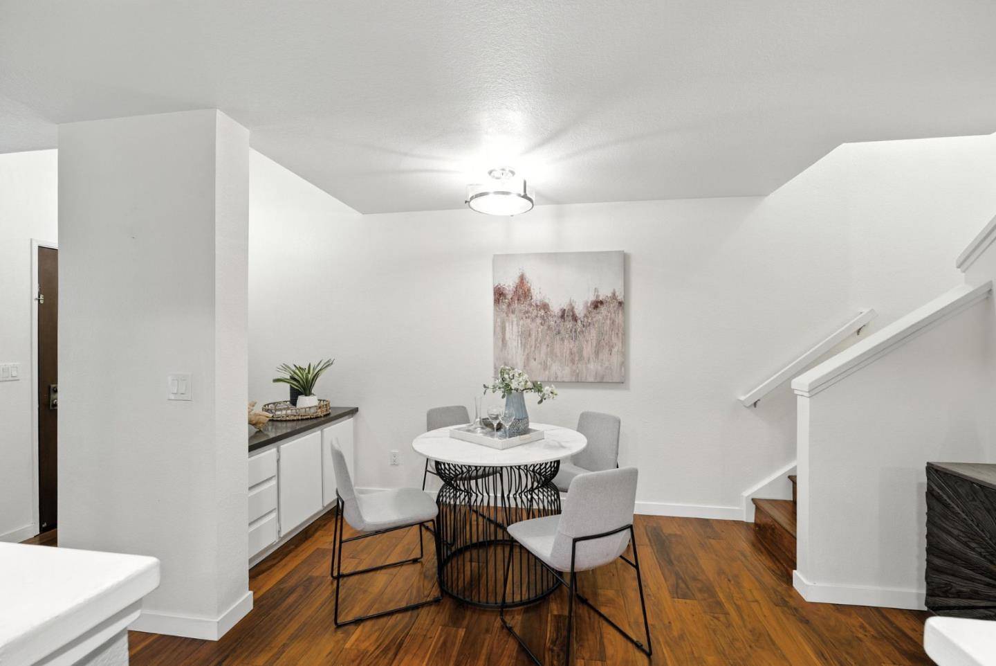 San Jose, CA 95125,2074 Foxhall LOOP