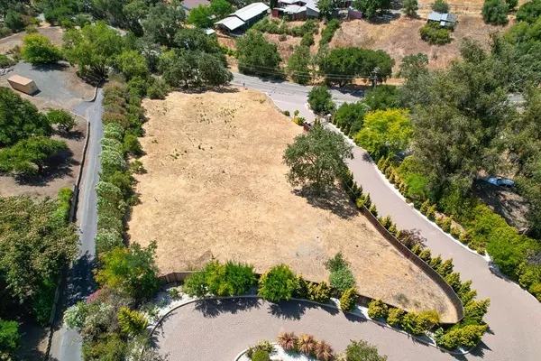 Saratoga, CA 95070,00 Mt Eden RD