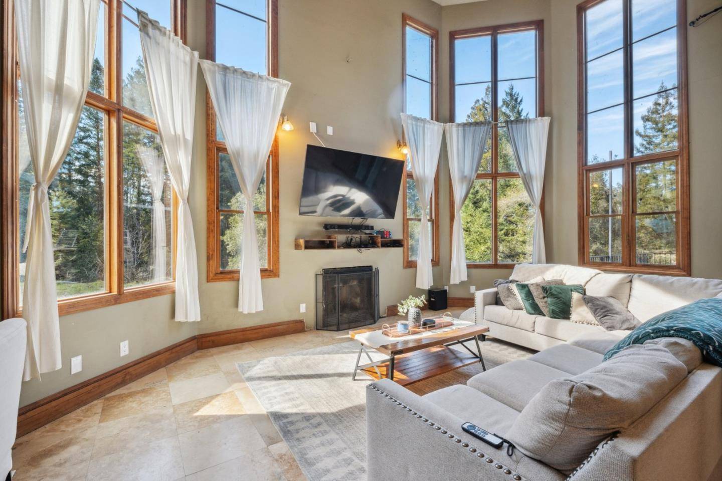 Los Gatos, CA 95033,24541 Miller Hill RD