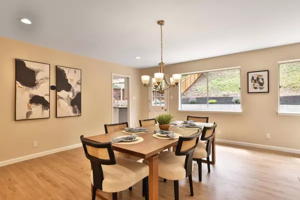 Oakland, CA 94611,1815 Woodhaven WAY