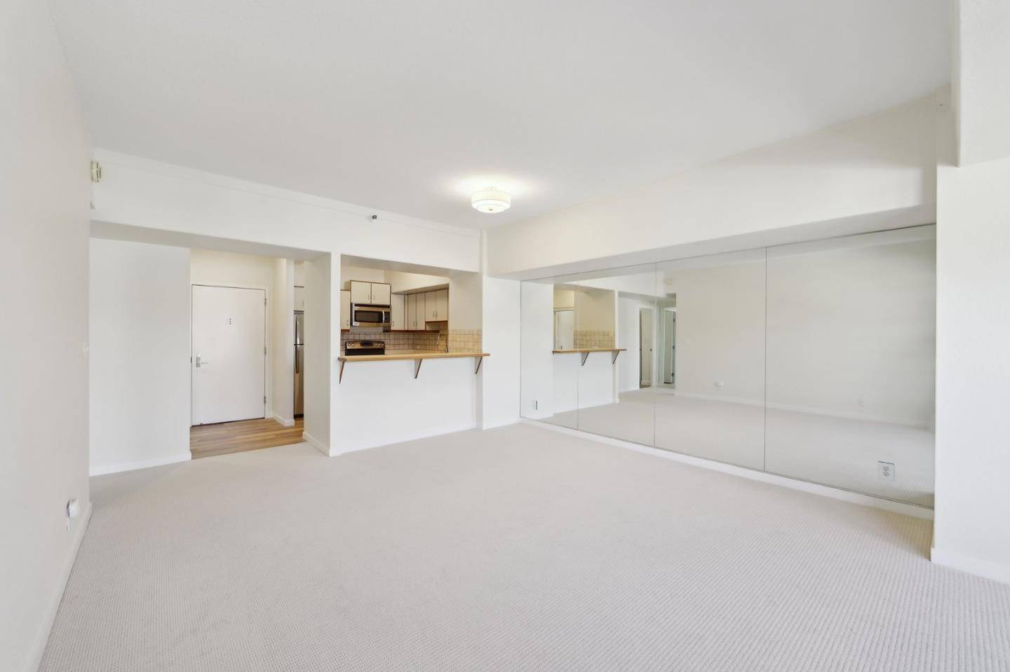 Emeryville, CA 94608,6363 Christie AVE 1725