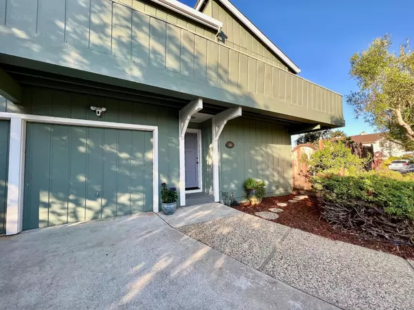 Aptos, CA 95003,166-164 Hyannis CT