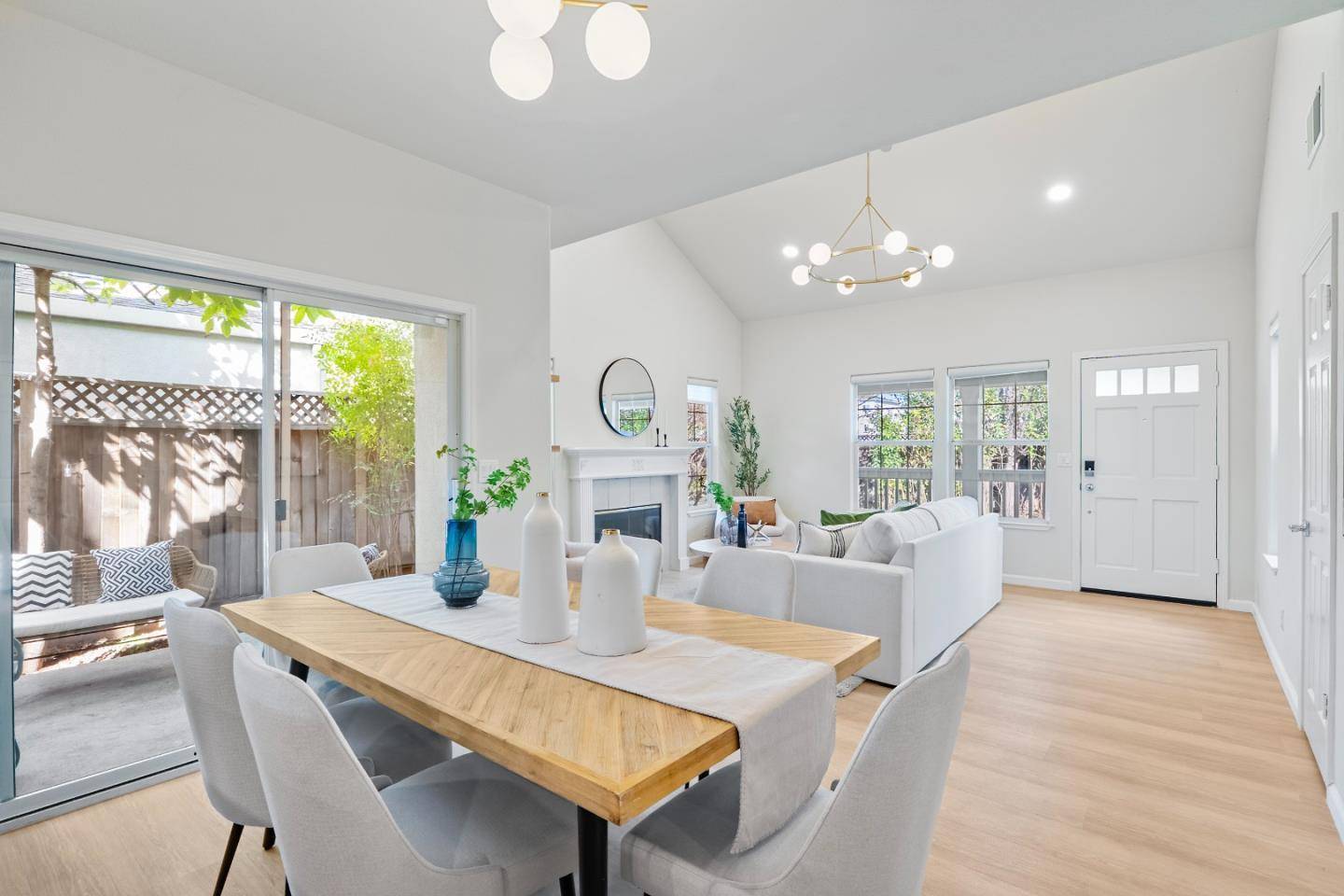 838 Excell CT, Mountain View, CA 94043