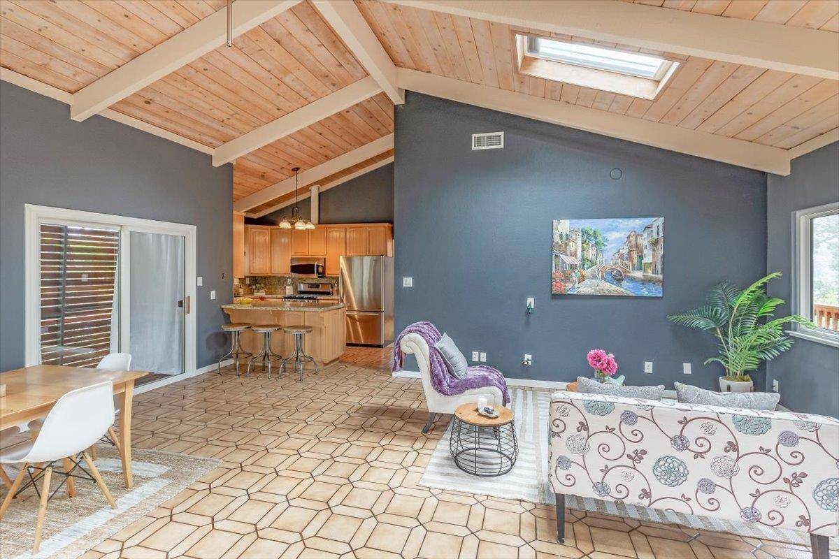 Los Gatos, CA 95033,21721 Summit RD