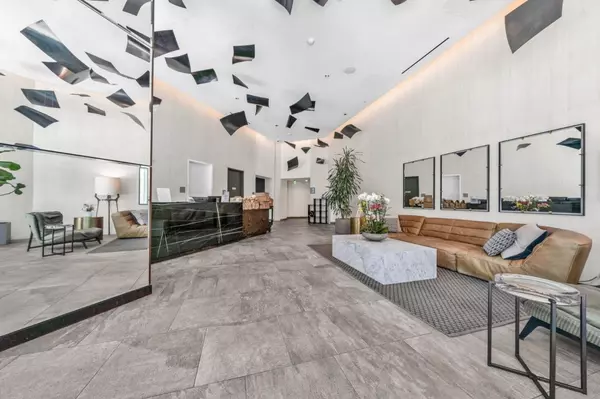 San Francisco, CA 94158,1000 3rd ST 902