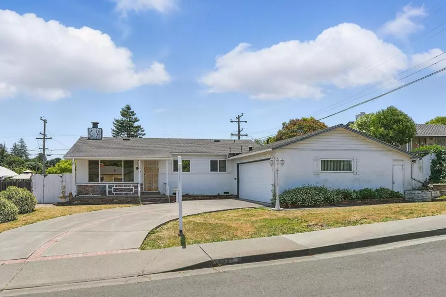 114 Bergwall WAY, Vallejo, CA 94591