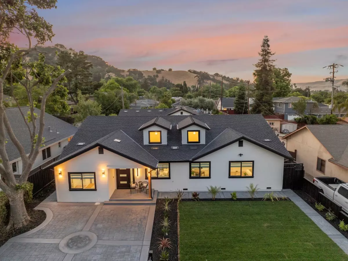 Morgan Hill, CA 95037,455 W Main AVE