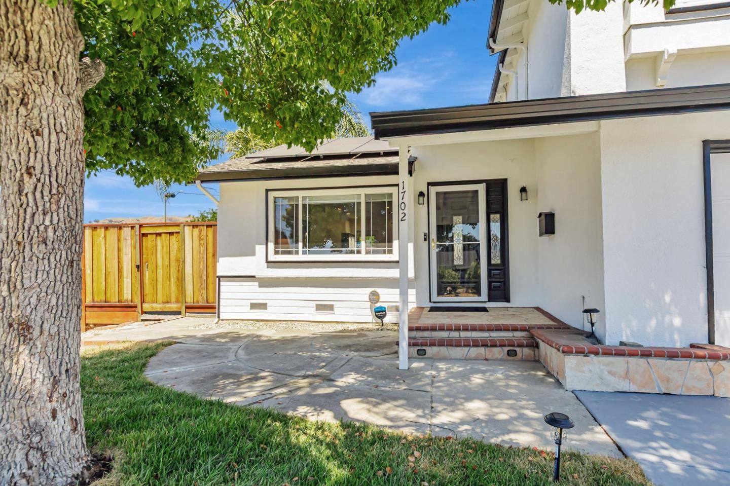 San Jose, CA 95127,1702 Mount Rushmore DR