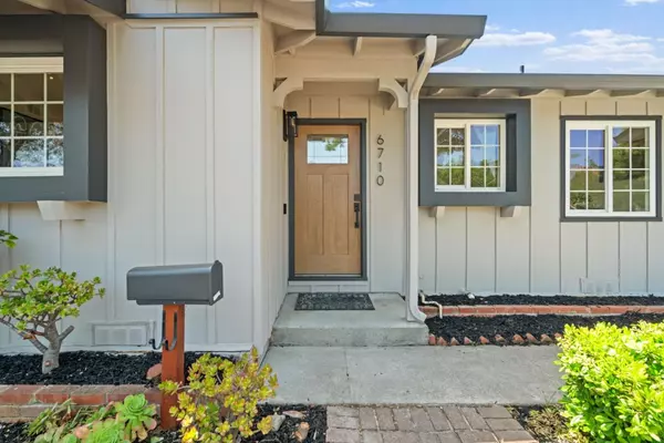 San Jose, CA 95129,6710 Wisteria WAY
