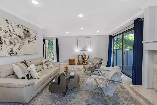 Los Gatos, CA 95032,109 Oakland PL