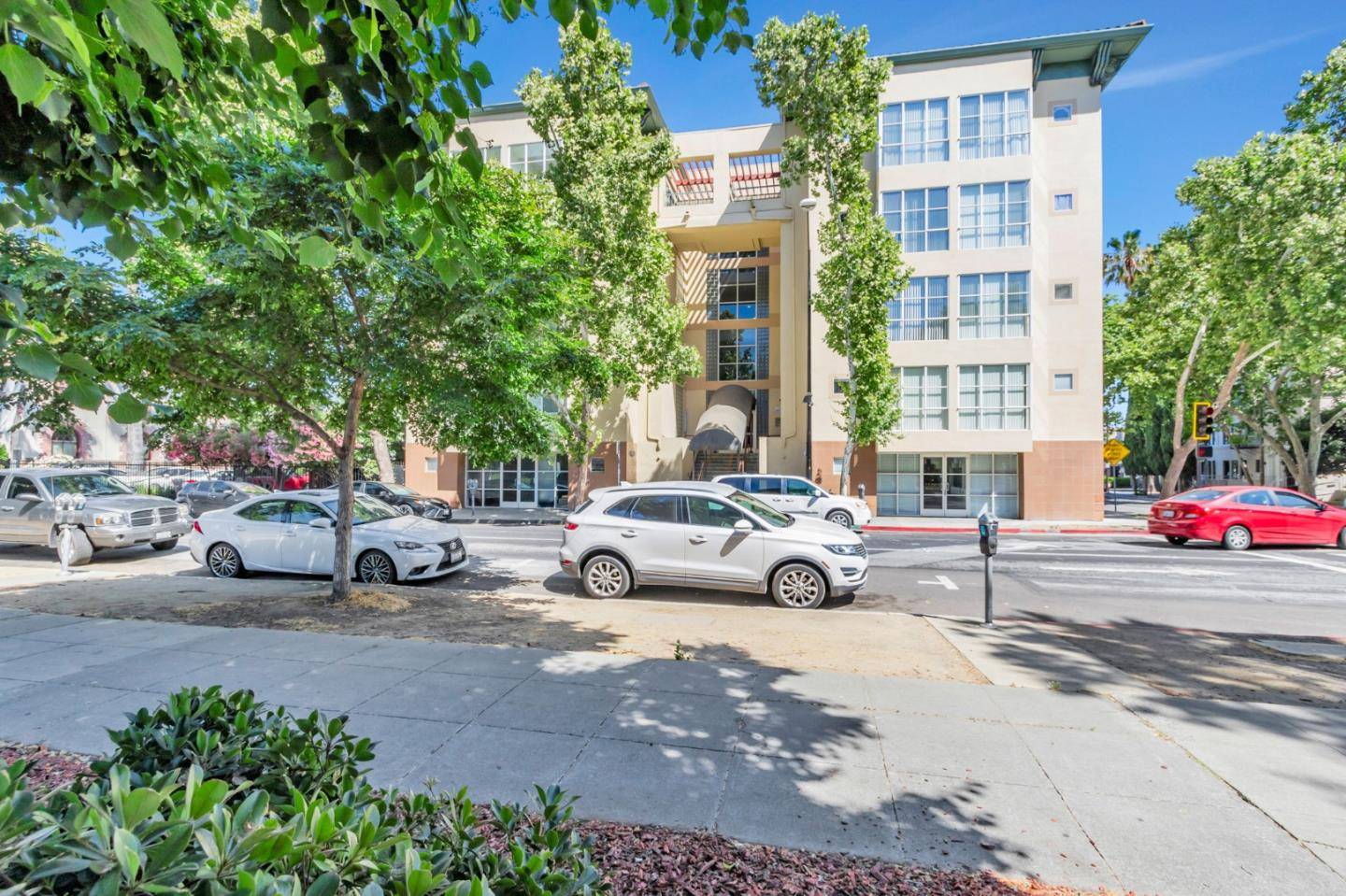 San Jose, CA 95112,97 E Saint James ST 51