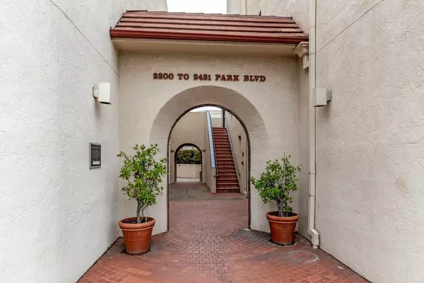 2409 Park BLVD C206, Palo Alto, CA 94306