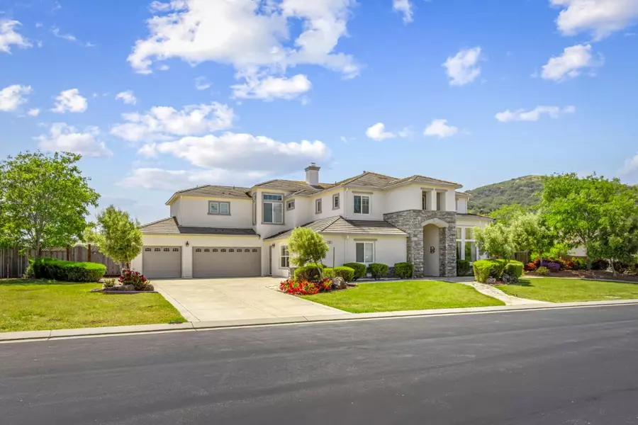 531 Via Vaquero Sur, San Juan Bautista, CA 95045