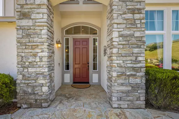 San Juan Bautista, CA 95045,531 Via Vaquero Sur