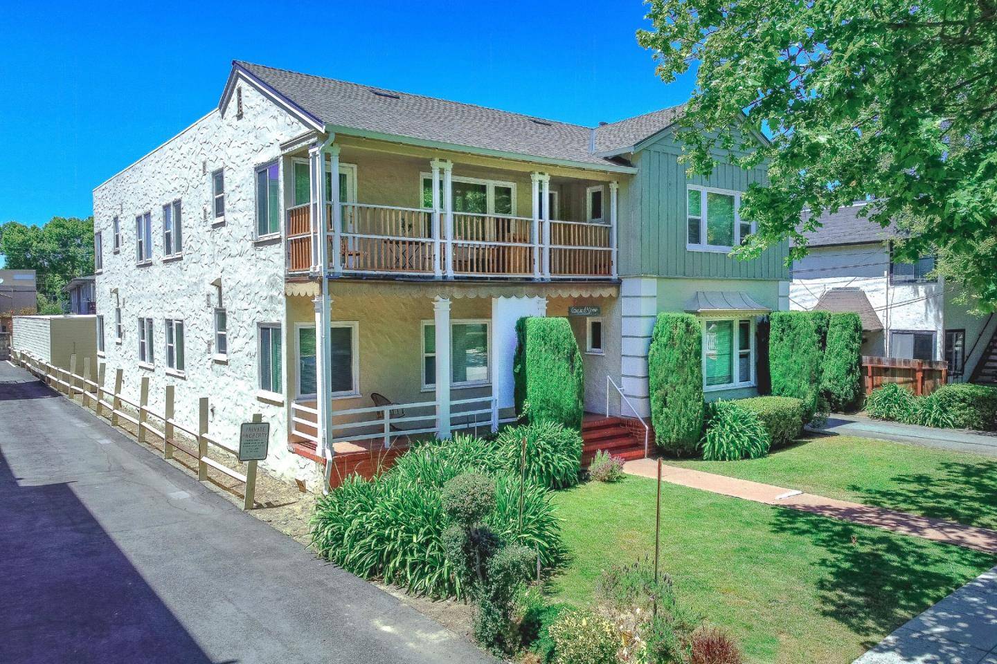 Burlingame, CA 94010,1116 Douglas AVE