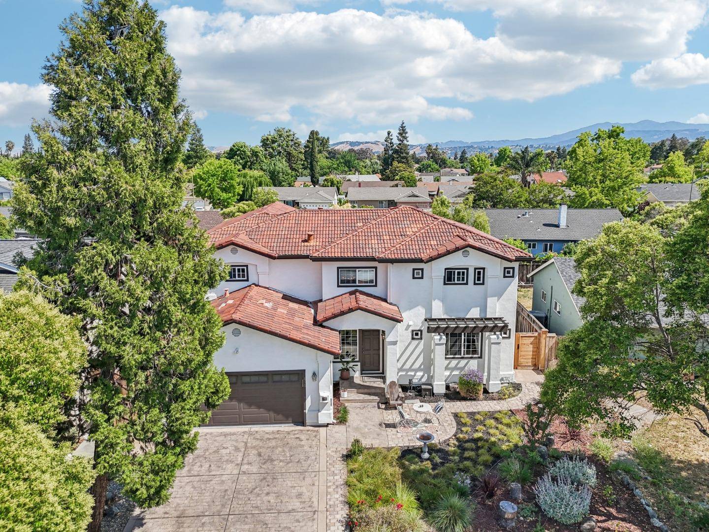 San Jose, CA 95136,484 Edelweiss DR
