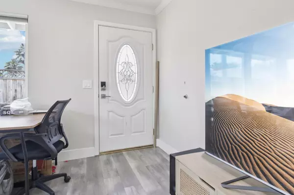 Santa Clara, CA 95050,193 Roxbury ST