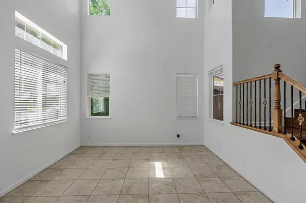 Los Banos, CA 93635,1619 Tumbleweed WAY