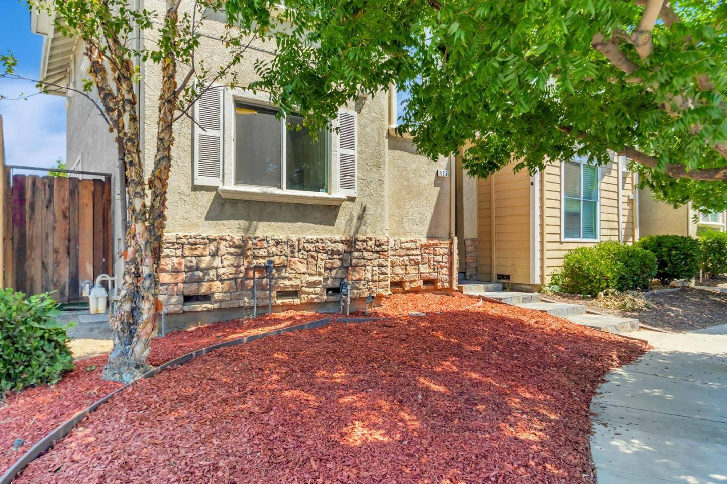 San Jose, CA 95111,425 Carpentier WAY