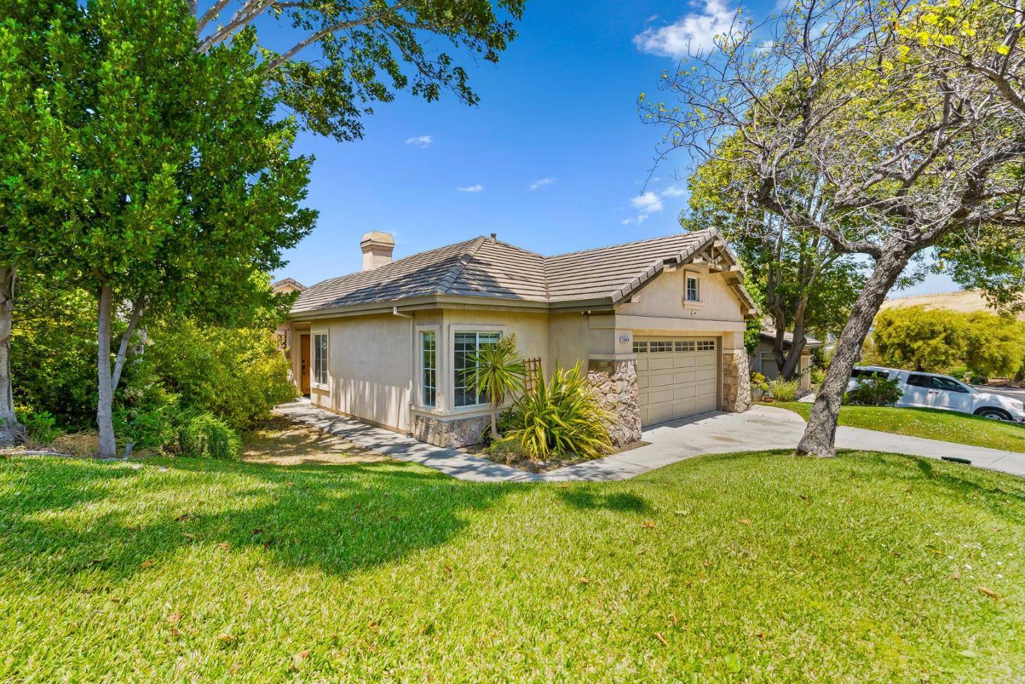 26446 Honor LN, Salinas, CA 93908