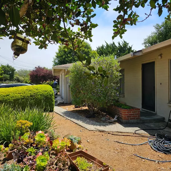 Soquel, CA 95073,5035 Wilder DR