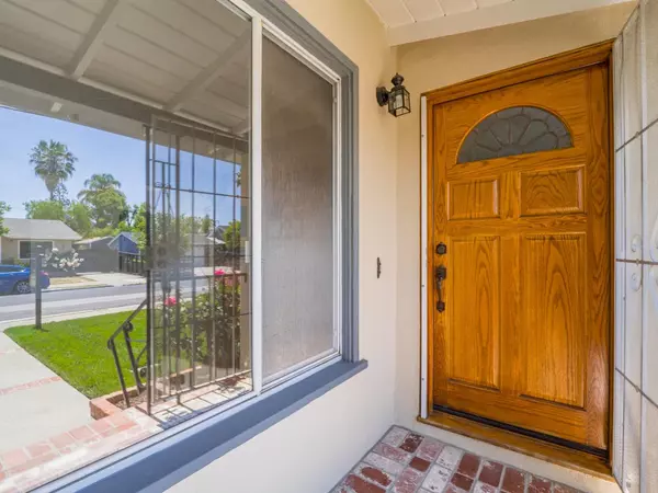 Redwood City, CA 94061,739 Quartz ST