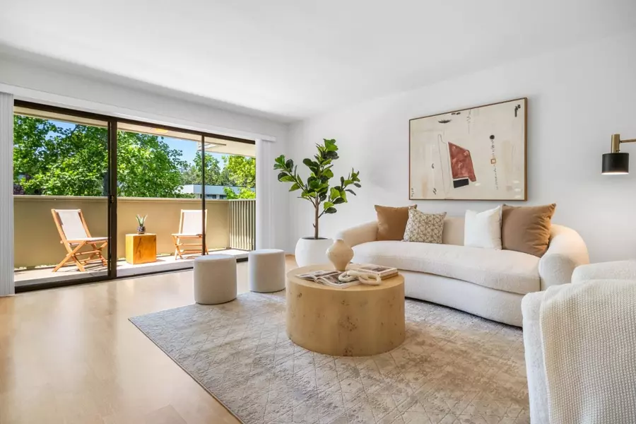 2361 Sharon RD, Menlo Park, CA 94025