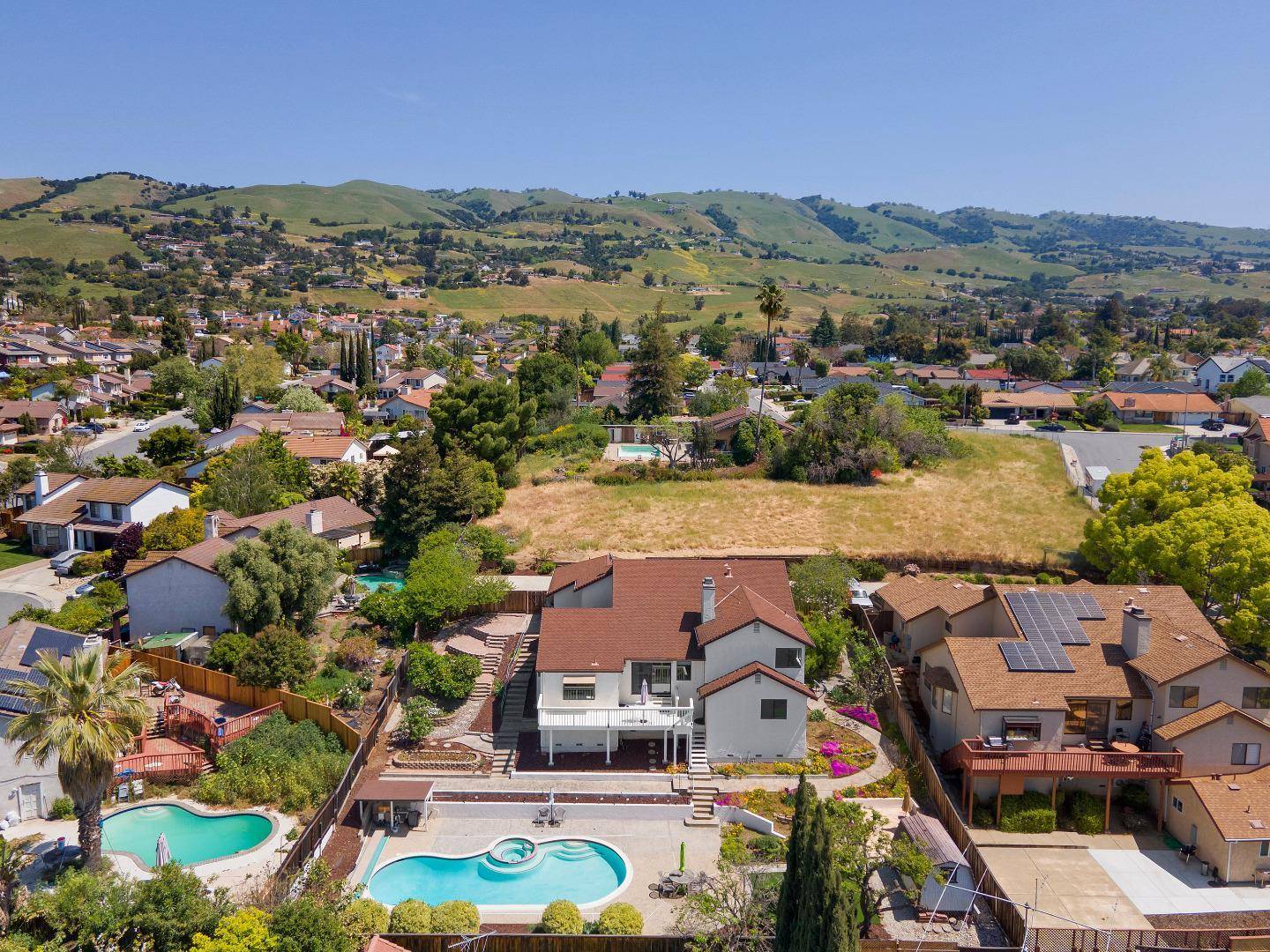 San Jose, CA 95148,3427 San Saba DR