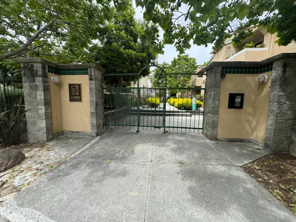 Santa Cruz, CA 95060,356 Everson DR