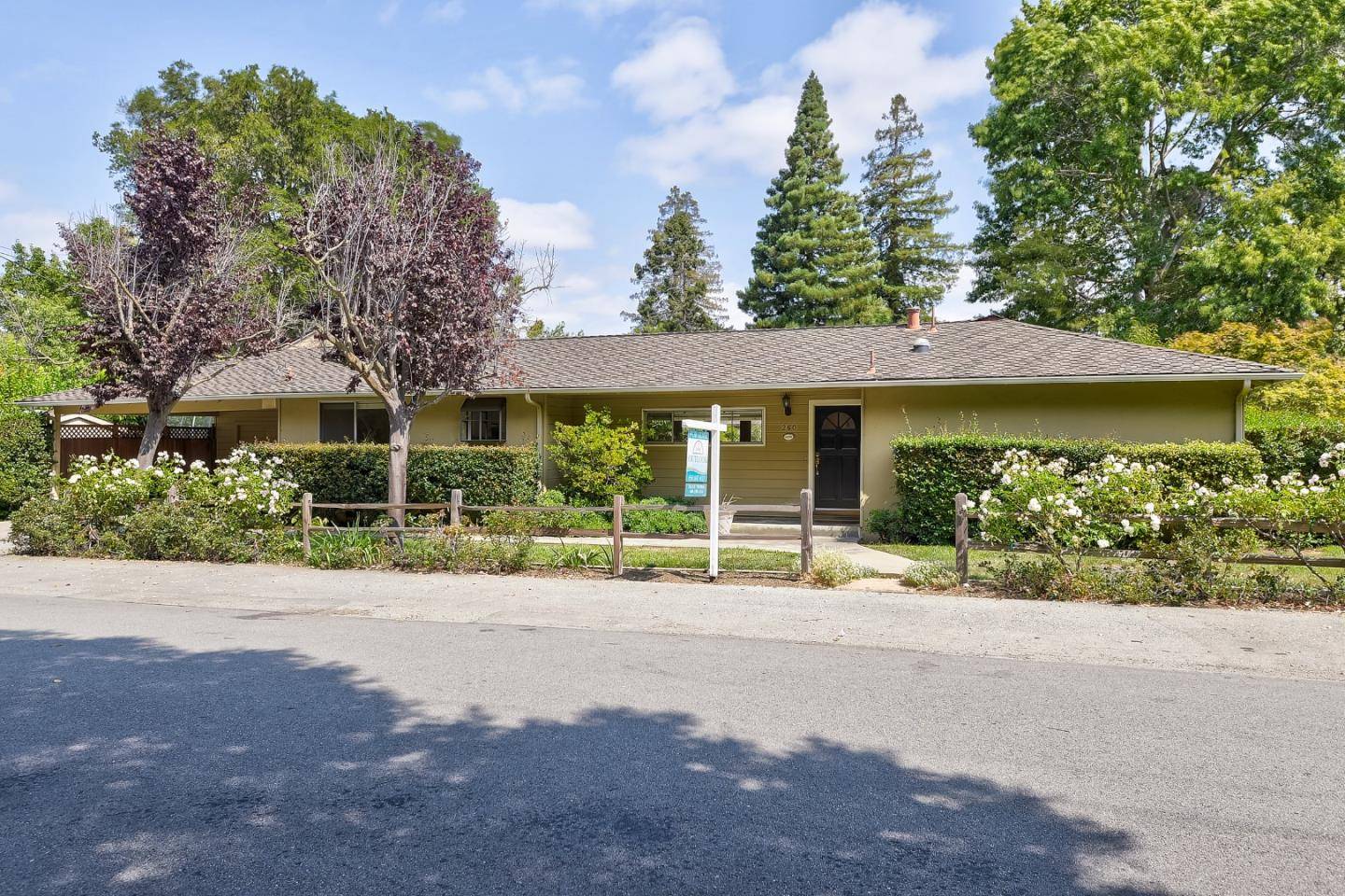 Menlo Park, CA 94025,260 Santa Monica AVE