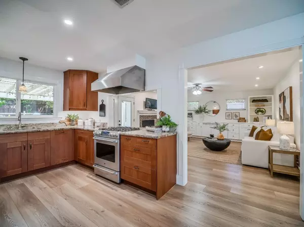 Morgan Hill, CA 95037,385 W Dunne AVE