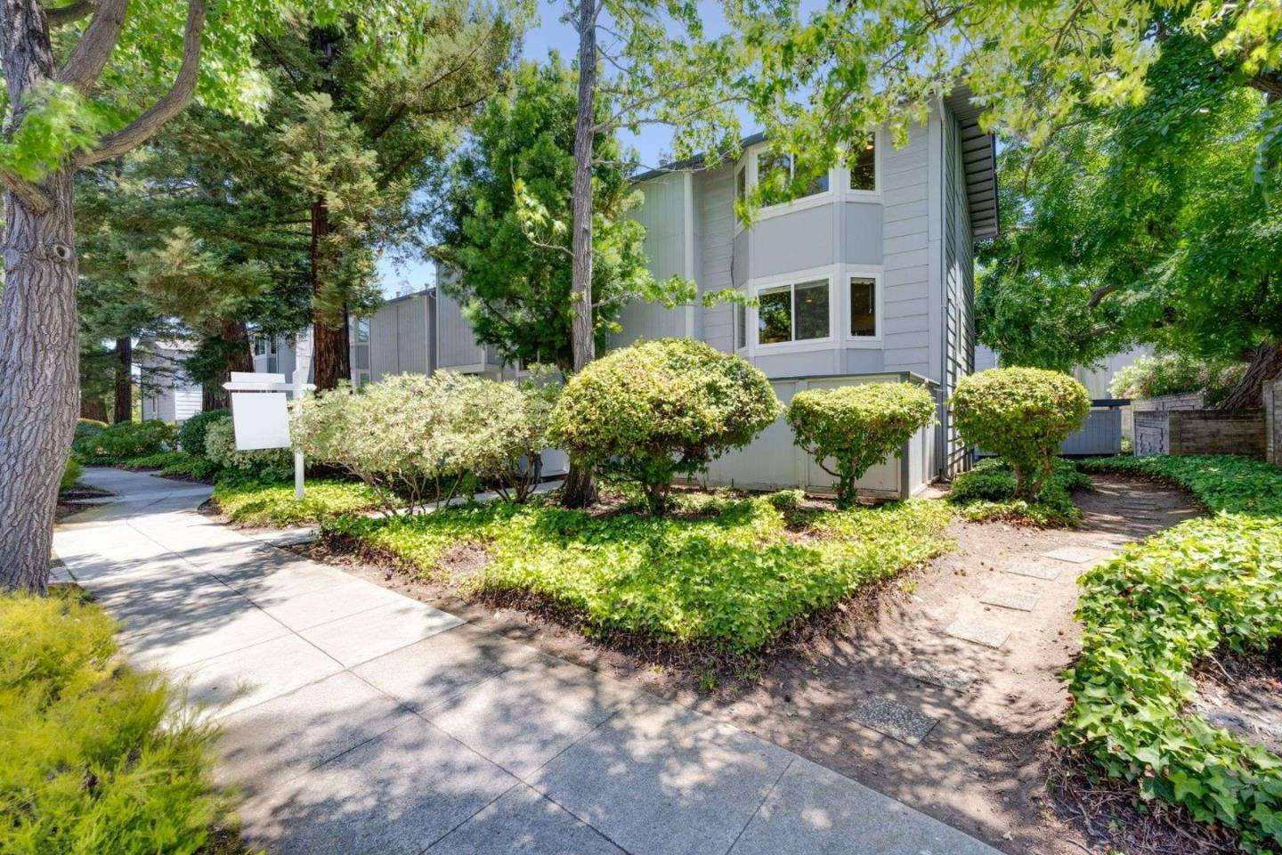 829 Montgomery ST, Mountain View, CA 94041