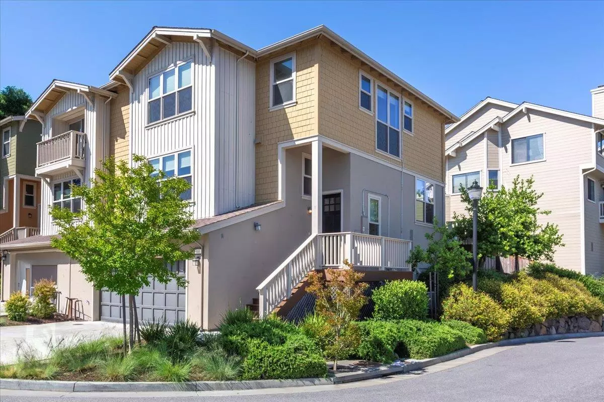Scotts Valley, CA 95066,900 Lundy