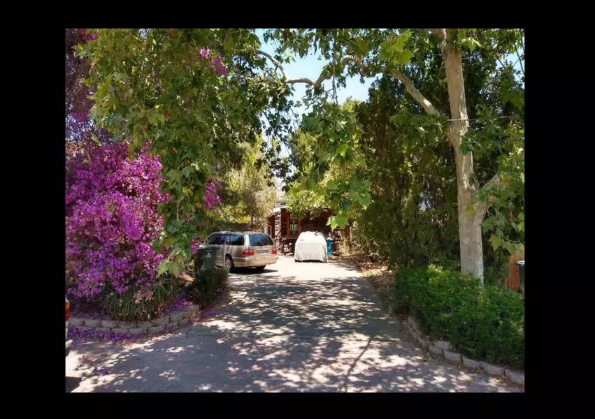 21851 Almaden AVE, Cupertino, CA 95014