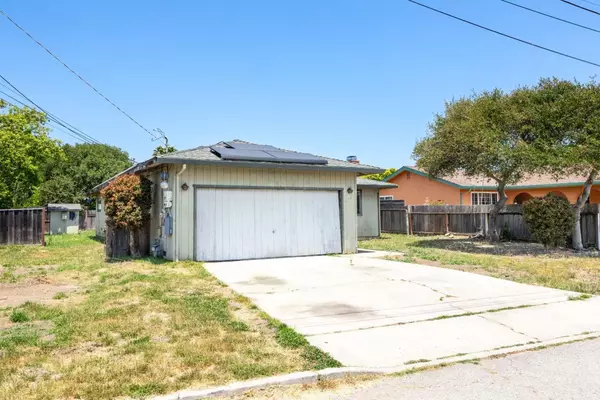 2158 17th AVE, Santa Cruz, CA 95062