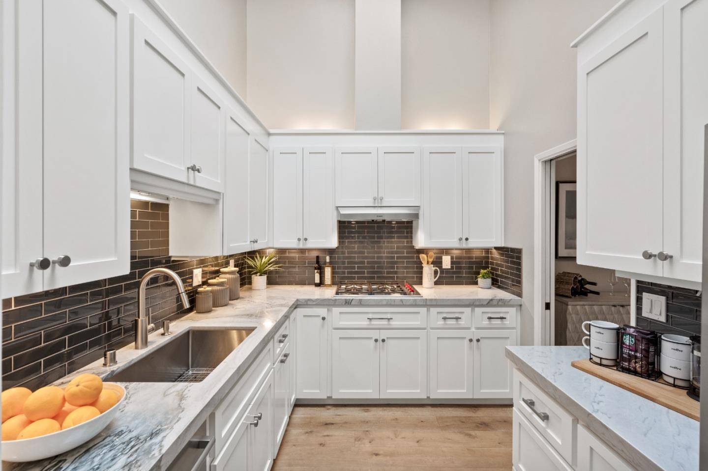 Menlo Park, CA 94025,162 Sand Hill CIR