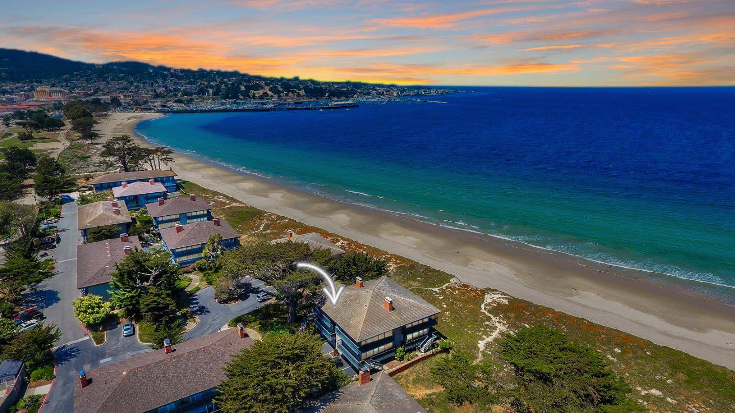 36 La Playa ST, Monterey, CA 93940