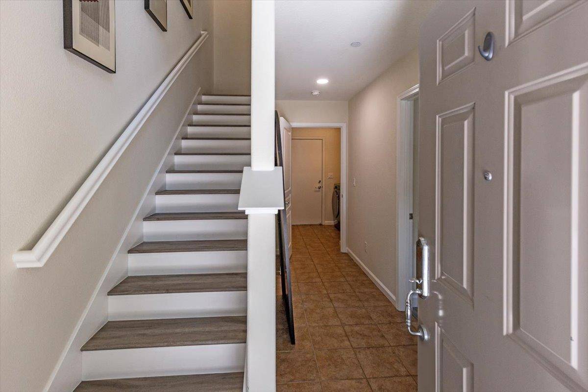 San Jose, CA 95126,920 Alta Mar TER