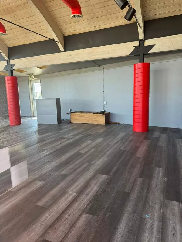 San Mateo, CA 94403,2700 S El Camino Real