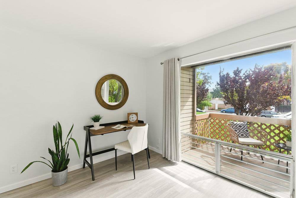 San Mateo, CA 94404,707 Fathom DR 102