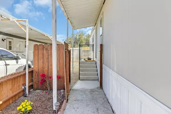 Moss Landing, CA 95039,1900 Highway 1 62