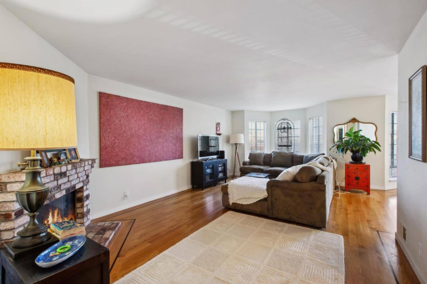 San Francisco, CA 94124,1615 Oakdale AVE