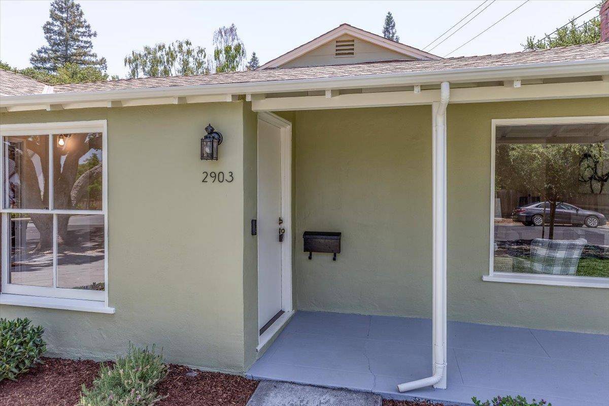 Redwood City, CA 94061,2903 Carson ST