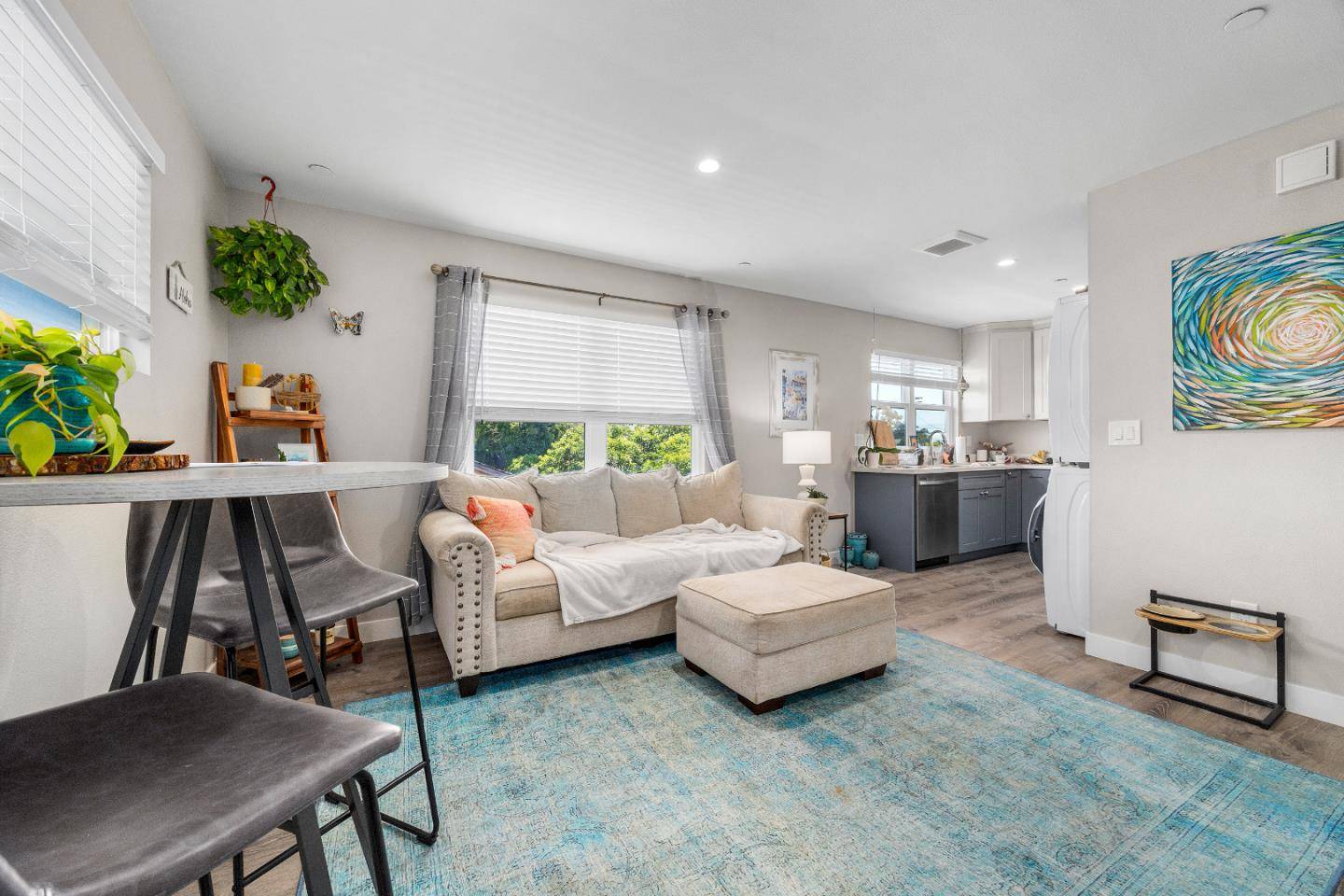 Santa Cruz, CA 95062,924 30th AVE