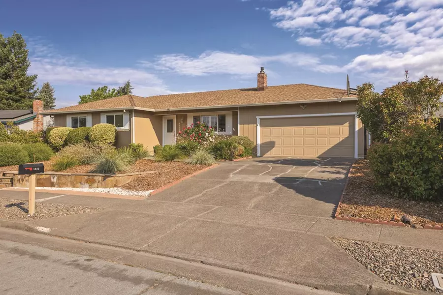 5023 Rick DR, Santa Rosa, CA 95409