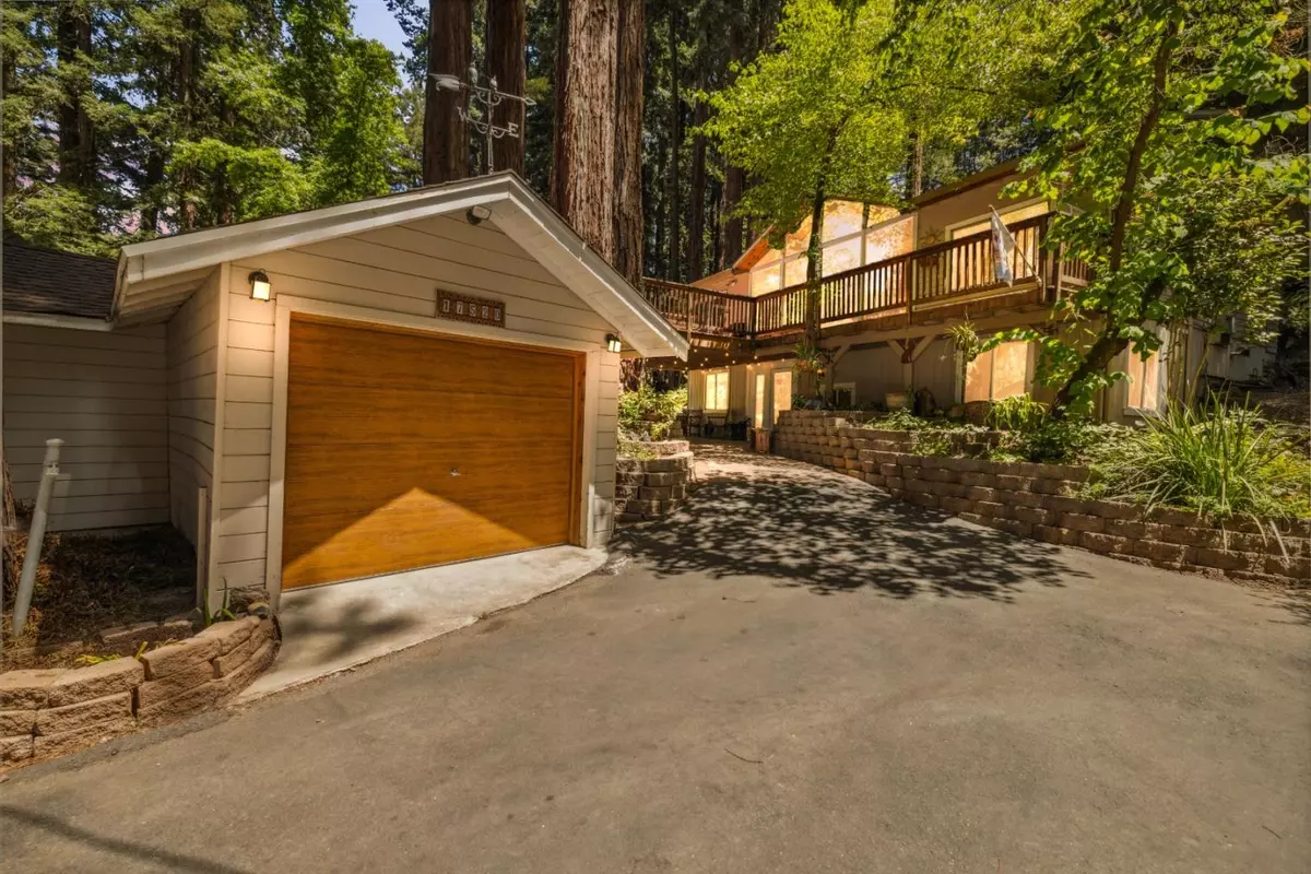 Los Gatos, CA 95033,17520 Comanche TRL