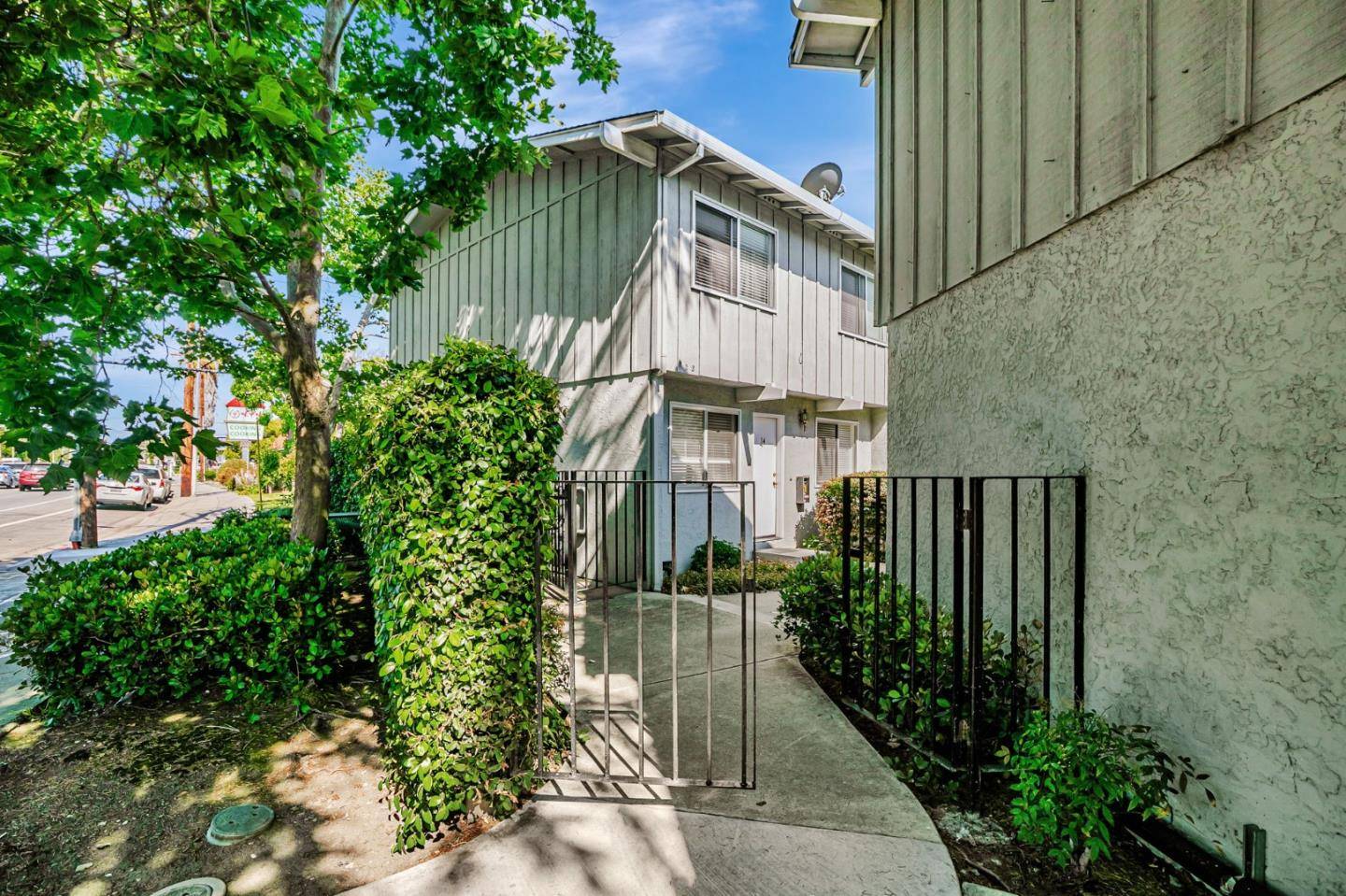 Santa Clara, CA 95051,2868 Homestead RD